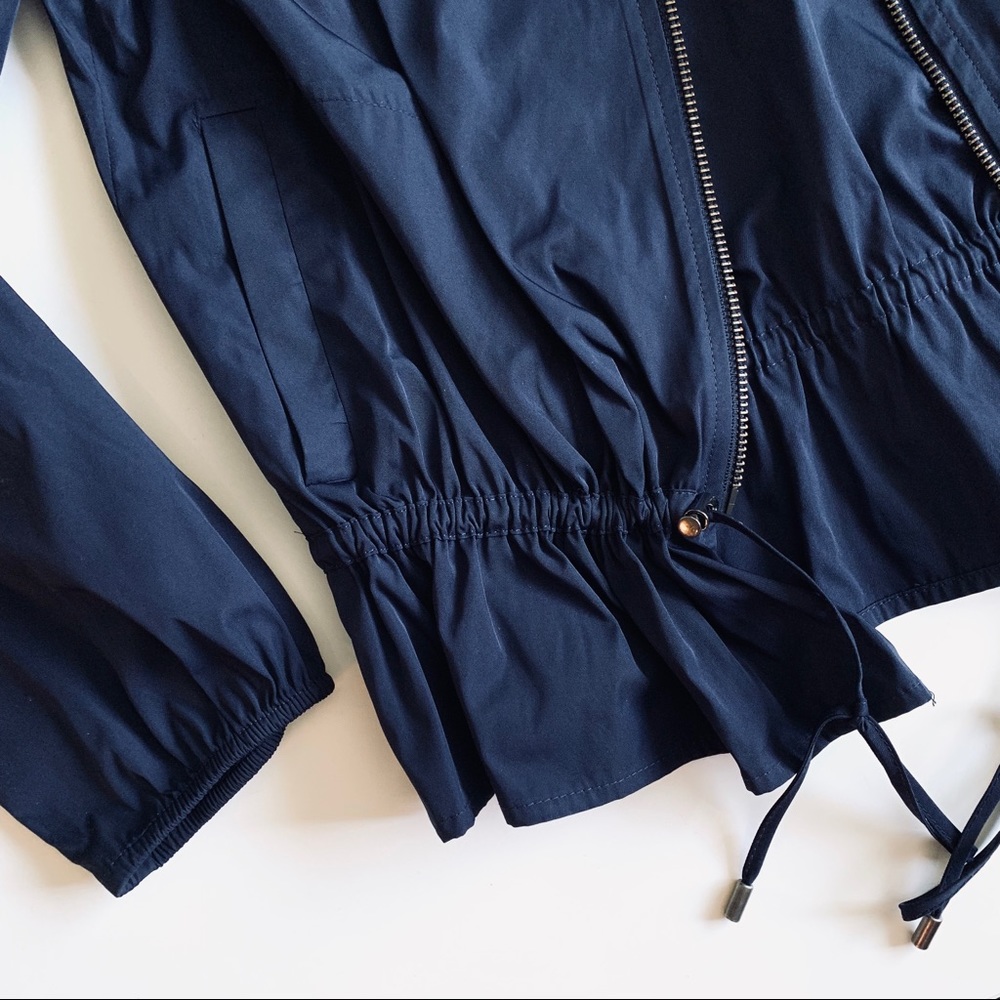 Halogen Adjustable Bottom Ruffle Jacket - Picture 2 of 6